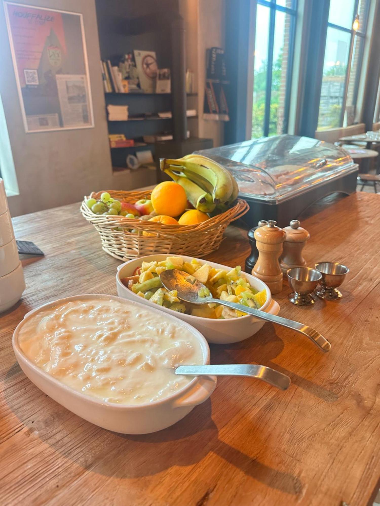 Cafe Coureur Houffalize Kültér fotó